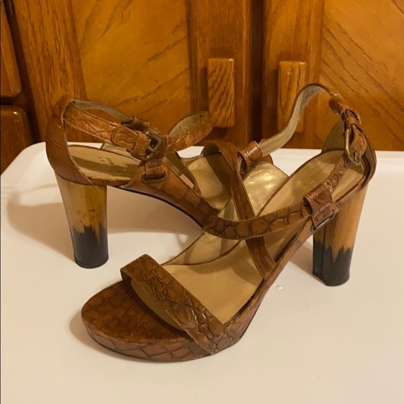 Stuart Weitzman heels - Picture 2 of 4